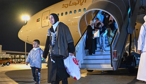 الإمارات تستقبل الدفعة الـ14 من الأطفال الفلسطينيين الجرحى والمصابين 
