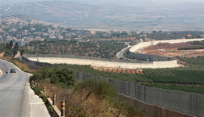جانب من الحدود الجنوبية بين إسرائيل ولبنان (رويترز)