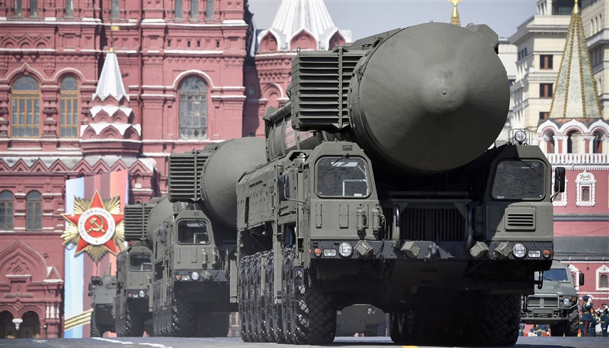عرض عسكري روسي لصواريخ باليستية حاملة لرؤوس نووية (أرشيف)