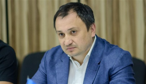 محكمة أوكرانية تأمر بحبس وزير الزراعة في قضية فساد