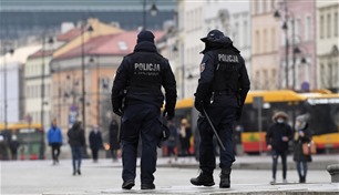بولندا تقبض على متهم بالاعتداء على كنيس يهودي
