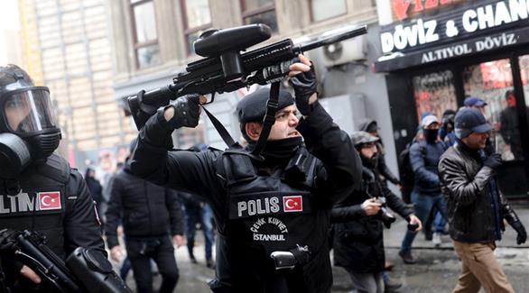 عنصر من الشرطة التركية (أرشيف)