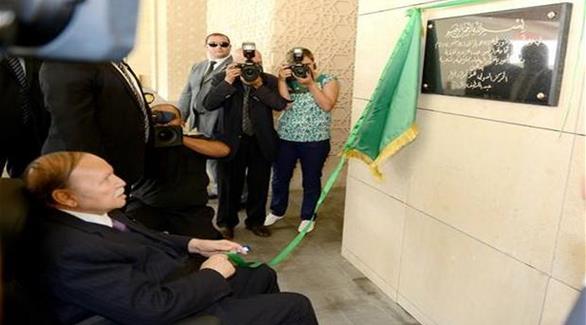 الرئيس الجزائري أثناء ظهوره النادر(تويتر)