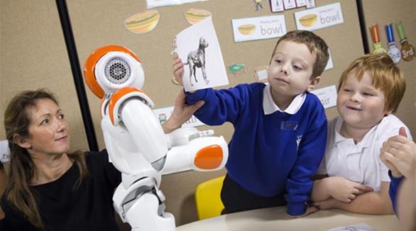 روبوت يحسن من مهارات أطفال التوحد الاجتماعية والذهنية والانفعالية
