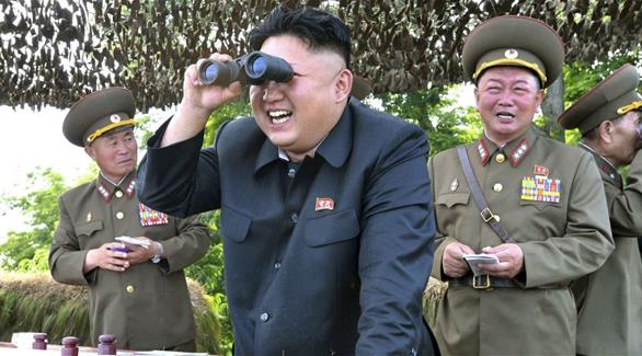 زعيم كوريا الشمالية يراقب الاختبار(أرشيف)
