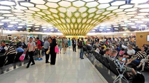 مطار أبوظبي (أرشيف)