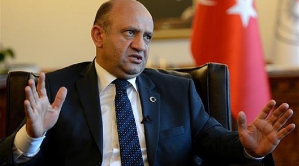 وزير الدفاع التركي فكري إشيق (أرشيف)