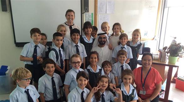 الشيخ محمد بن راشد خلال زيارته لفصل ابنته الشيخة الجليلة (من الفيسبوك)