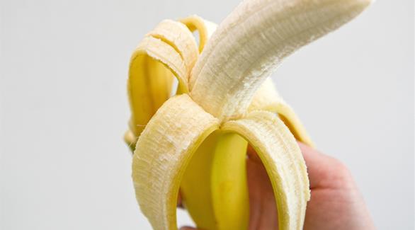 الموز الناضح يحتوي على السكر النقي الذي يمد الجسم بالطاقة بسرعة