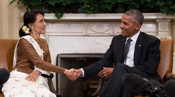 الرئيس الأمريكي باراك أوباما والزعيمة البورمية أونغ سان سو تشي (أرشيف)