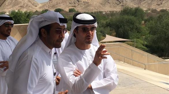 هزاع بن زايد أثناء افتتاحه لمركز الشيخ زايد لعلوم الصحراء
