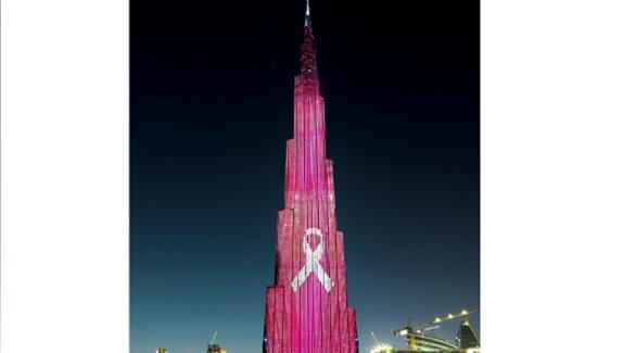 برج حليفة يكتسي باللون الوردي (من المصدر)
