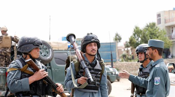 عناصر من قوات الأمن الأفغانية (رويترز)