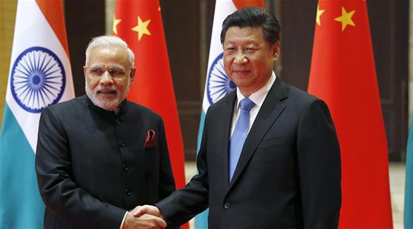 الرئيس الصيني شي جينبينغ ورئيس الوزراء الهندي نارندرا مودي (أرشيف)