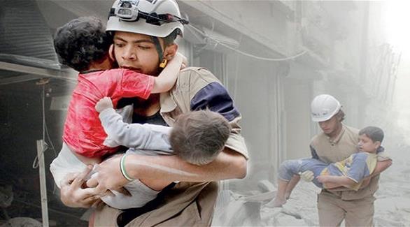 انقاذ أطفال من القصف في حلب (أرشيف)