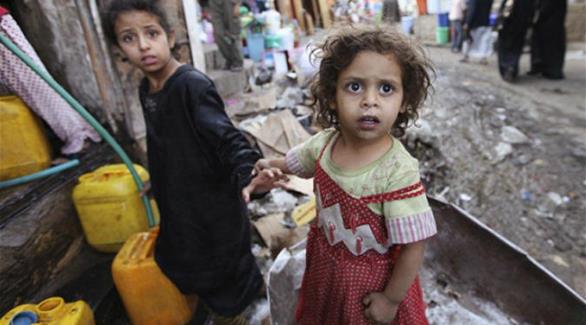 أطفال اليمن يبحثون عن الماء(أرشيف)