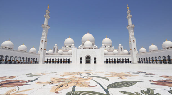 جامع الشيخ زايد الكبير في أبوظبي (أرشيف)