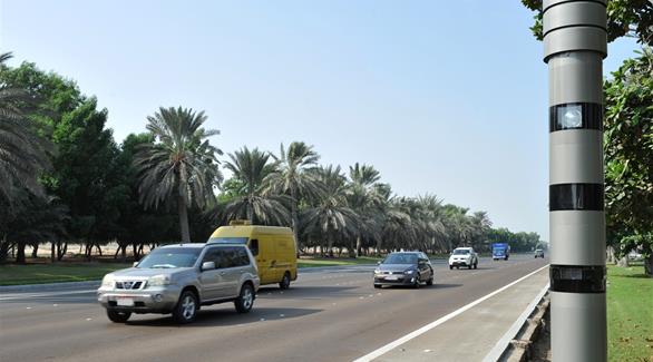 حجز 1469 سيارة للقيادة بسرعات خطرة في أبوظبي تجاوزت 200 كيلو فى الساعة (من المصدر)