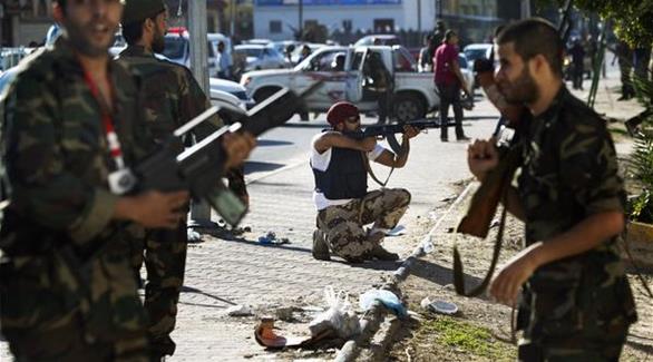 ليبيا اشتباكات عنيفة بين جماعات مسلحة حول مطار طرابلس