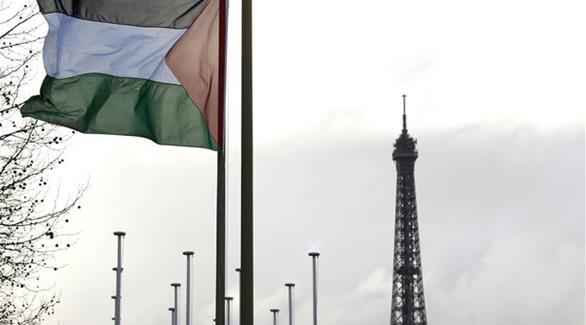 العلم الفلسطيني أمام برج إيفل الفرنسي (ارشيف)