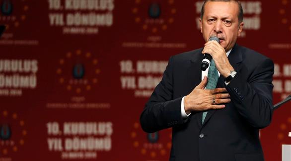 أردوغان يتعهد بالترحيب بالقيادات الإخوانية