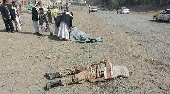 انتشال جثث الضحايا في صنعاء (أرشيف)