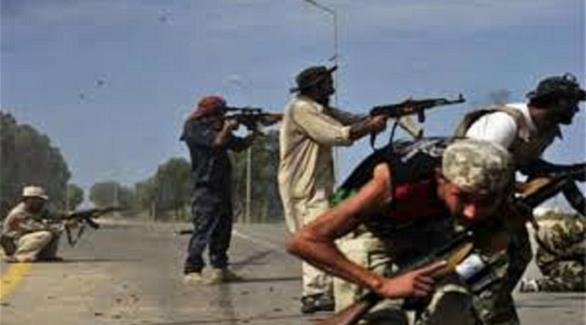 قتال بين الميليشيات في ليبيا للسيطرة على الموارد النفطية الضخمة للبلاد (أرشيف)