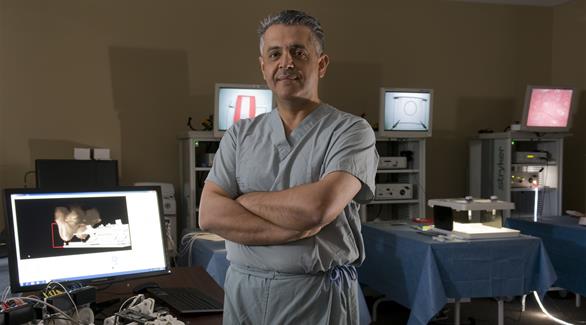 الدكتور مهران أنواري