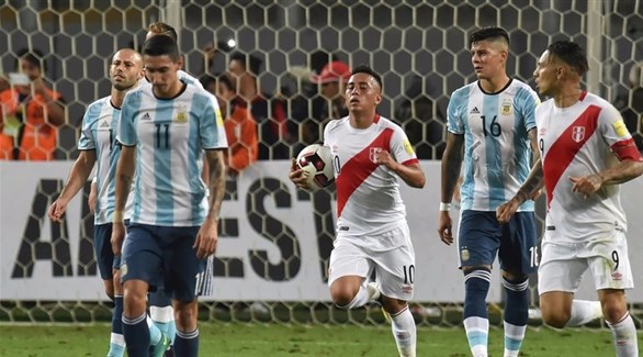 مباراة سابقة بين الأرجنتين وبيرو (أرشيف)