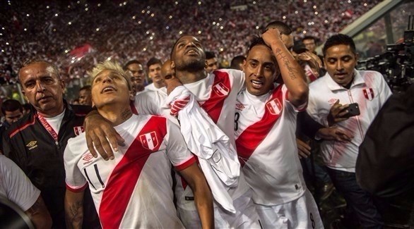 فرحة بيرو بالتأهل (أرشيف)