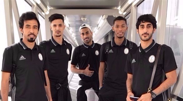 لاعبو الوحدة في مطار أبوظبي (تويتر)