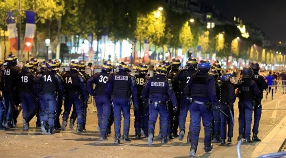 القوات الأمنية  الفرنسية (رويترز)