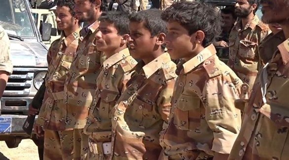 طلاب مدارس بعد تجنيدهم في صفوف الميليشيا الحوثية (أرشيف) 