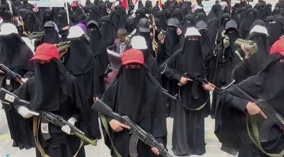 معسكر تدريبي للنساء تابع لميليشيا الحوثي في صنعاء (أرشيف)