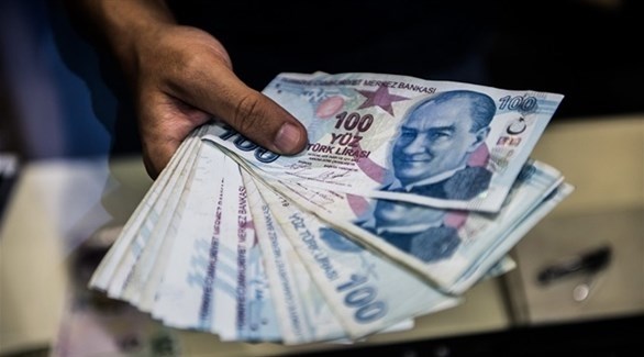 أوارق نقدية من فئة 100 ليرة تركية (أرشيف)