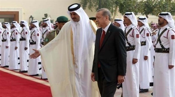 الرئيس التركي رجب طيب أردوغان وأمير قطر الشيخ تمبم بن حمد آل ثاني (أرشيف)