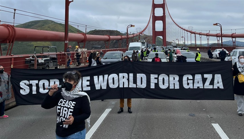 محتجون يغلقون جسر "غولدن غايت" في سان فرانسيسكو (إكس)
