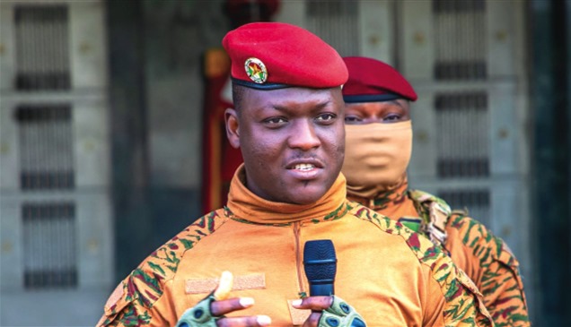 رئيس المجلس العسكري في بوركينا فاسو: ماكرون "أهان كل الأفارقة"