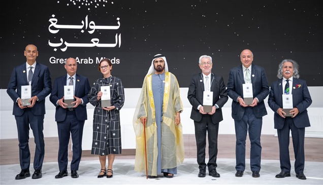 محمد بن راشد: كرمنا "نوابغ العرب".. نعتز بهم وبما قدموه من إسهامات
