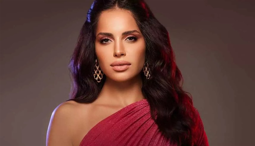 الفنانة آمال ماهر