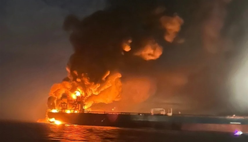 حاملة نفط روسية هاجمتها أوكرانيا في محطة لاتحاد نفط قزوين في البحر الأسود (أرشيف)