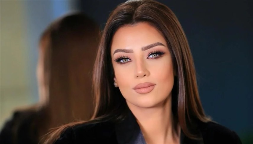 الإعلامية رضوى الشربيني 