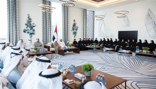 حمدان بن زايد: قوة المجتمع تبدأ من قوة الأسرة الإماراتية