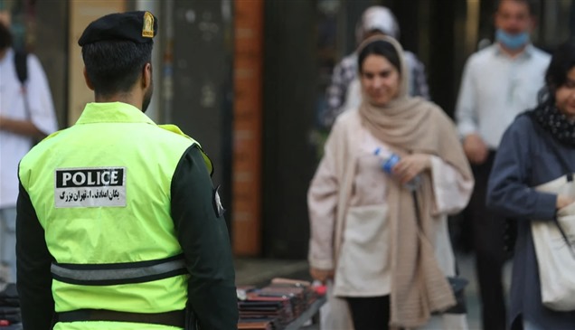 بعد 3 سنوات على مقتل مهسا أميني.. نساء إيران يرفعن "راية العصيان"
