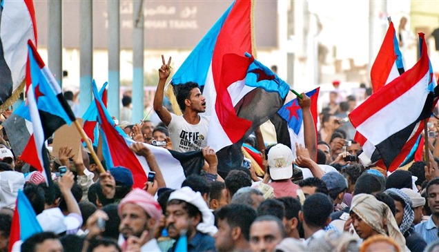 أشاد بالإمارات والسعودية..الانتقالي الجنوبي: منفتحون على وضع ترتيبات تحمي الأمن والاستقرار  