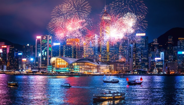 حداداً على ضحايا الحريق.. هونغ كونغ تستقبل 2026 بلا ألعاب نارية لأول مرة