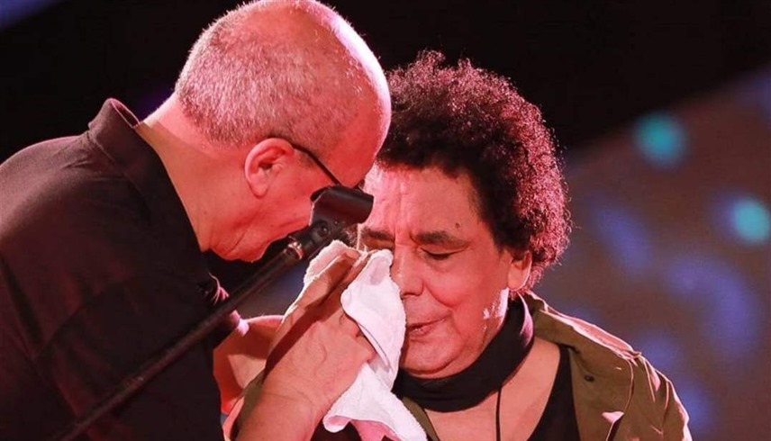 الفنان محمد منير 