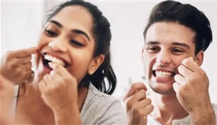 أمريكا تطلق أول خيط أسنان ذكي يتتبع هرمون التوتر الكورتيزول