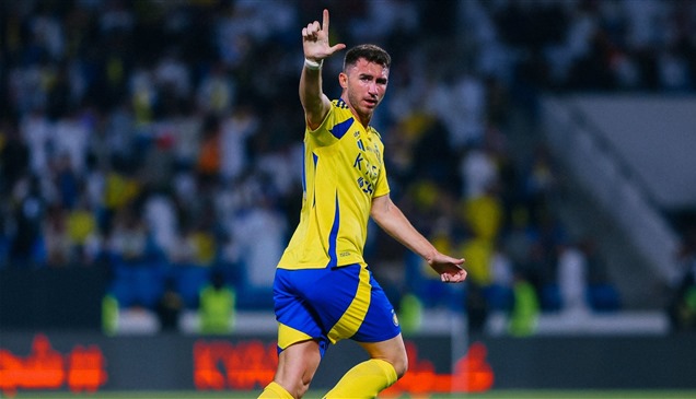 النصر يتجه إلى فسخ عقد ثالث أغلى مدافع في العالم