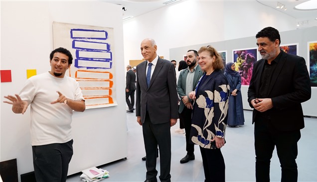 جامعة الشارقة تحتفي بإبداعات "الفنون الجميلة والتصميم" 